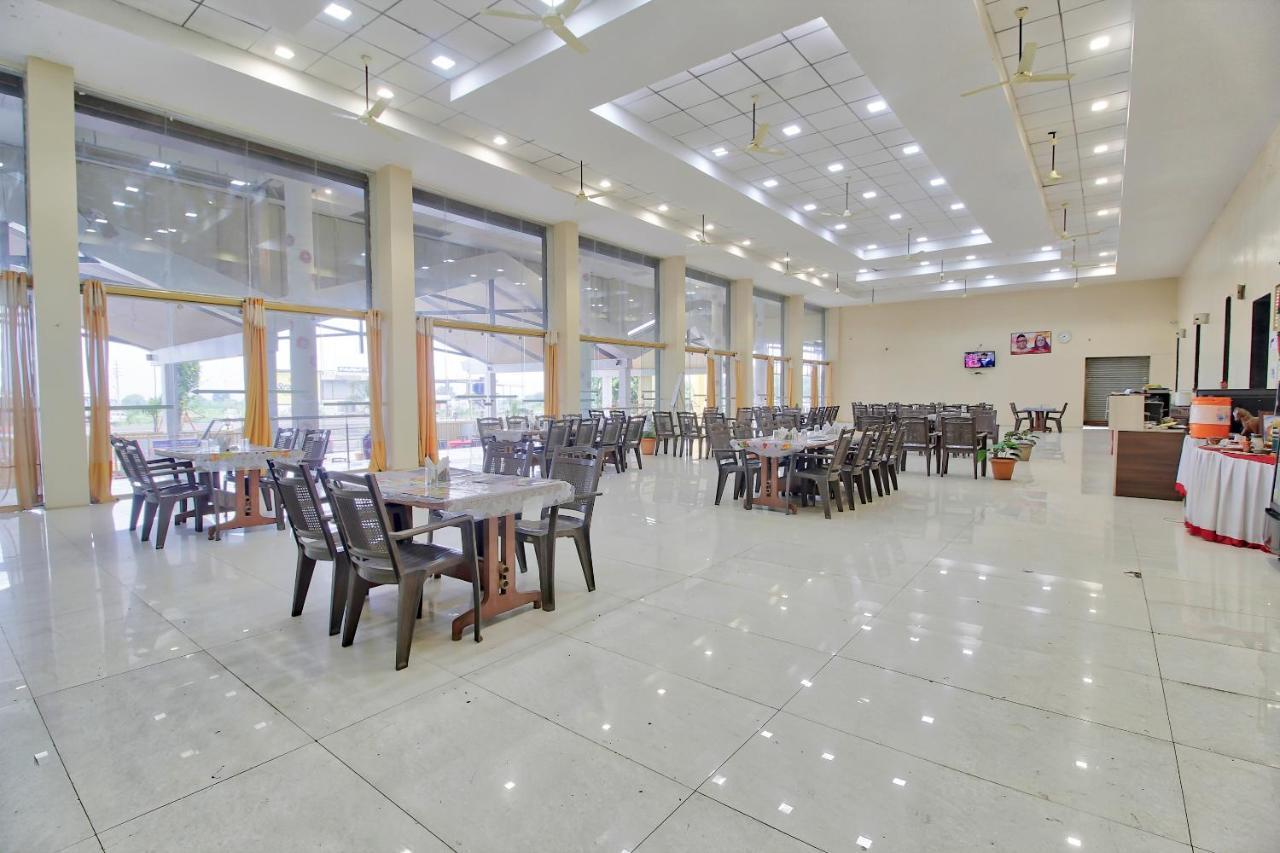 Oyo 61311 Maharaja Agrasen Resort And Lodging Buldhana Luaran gambar